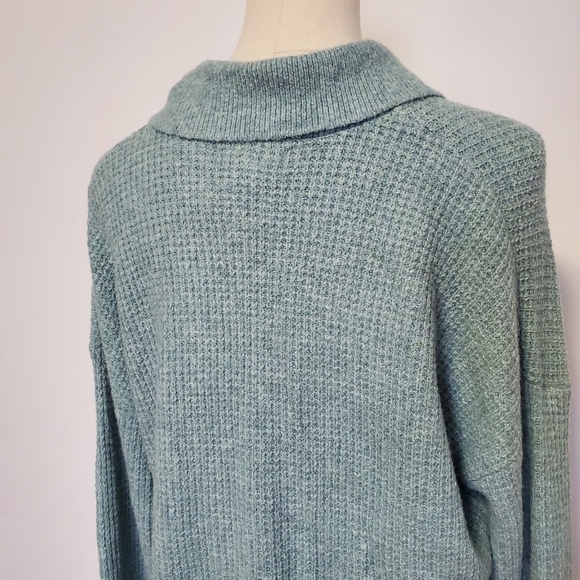 NWT William Rast V neck Sweater with collar - Picture 4 of 7